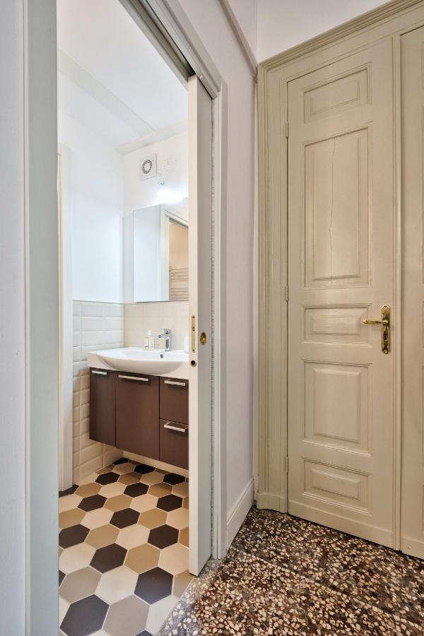 Apartments To Art Turin Bagian luar foto