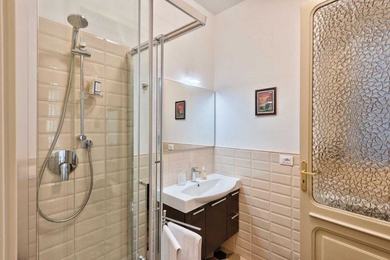 Apartments To Art Turin Bagian luar foto